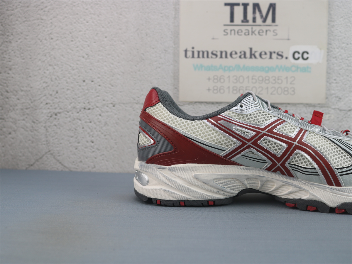 ASICS Gel Kahana TR V4 Red Silver 1203A585-100